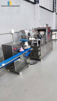 Forming machine for puff pastry