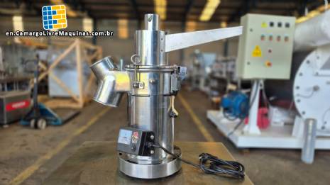 Benchtop hammer mill pulverizer/sugar grinder, 15 kg per hour.